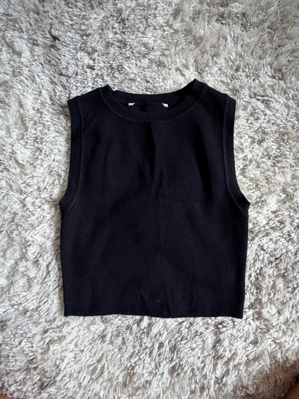 Zara Black Sleeveless Knit Top